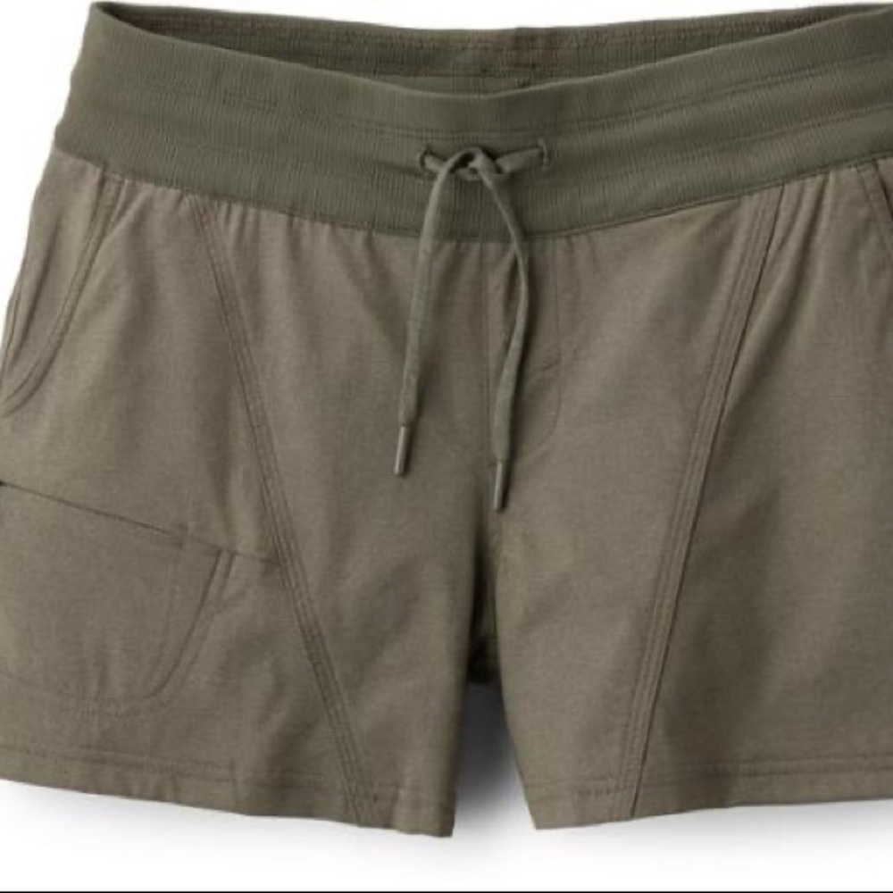 the north face olive green aphrodite hiking shorts
